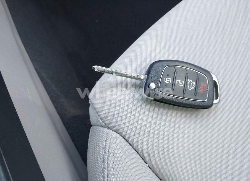 Photo 11 of 2017 Hyundai Sonata SE (VIN 5NPE24AF8HH563256)