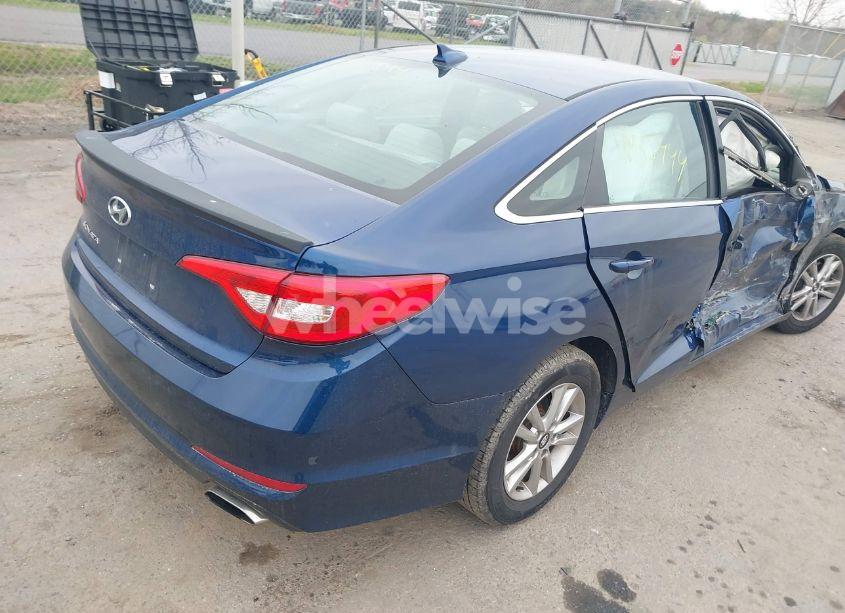 Photo 4 of 2017 Hyundai Sonata SE (VIN 5NPE24AF8HH566805)