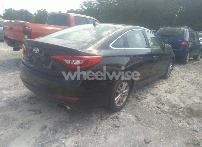 Photo 4 of 2017 Hyundai Sonata SE (VIN 5NPE24AF8HH568439)