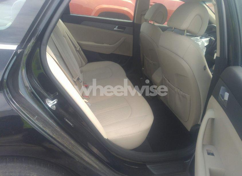 Photo 8 of 2017 Hyundai Sonata SE (VIN 5NPE24AF8HH568439)