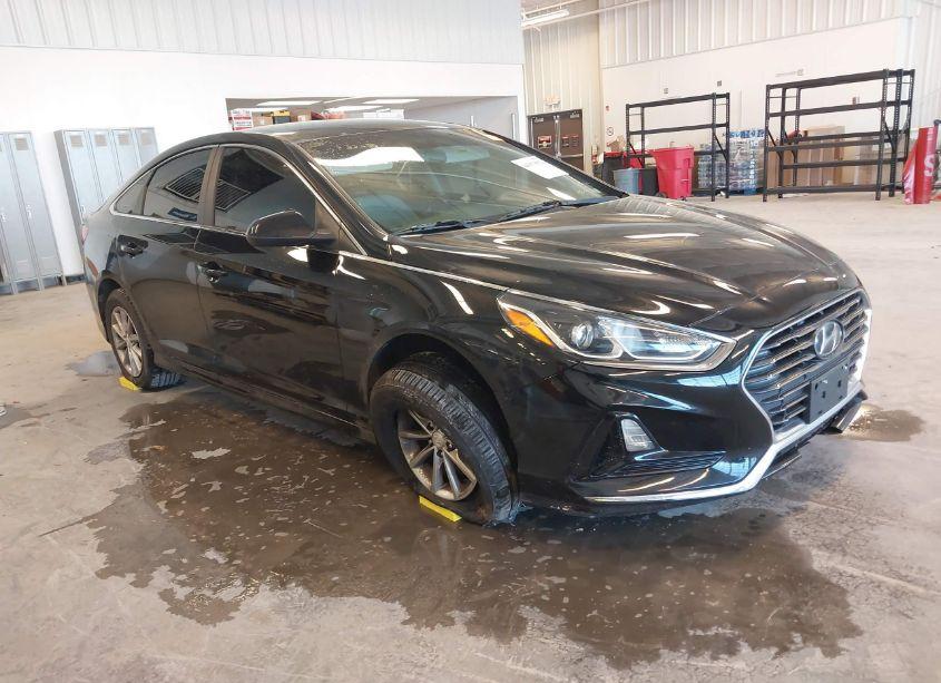 2018 Hyundai Sonata SE (VIN 5NPE24AF8JH606886) main photo