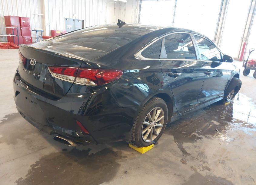 Photo 4 of 2018 Hyundai Sonata SE (VIN 5NPE24AF8JH606886)