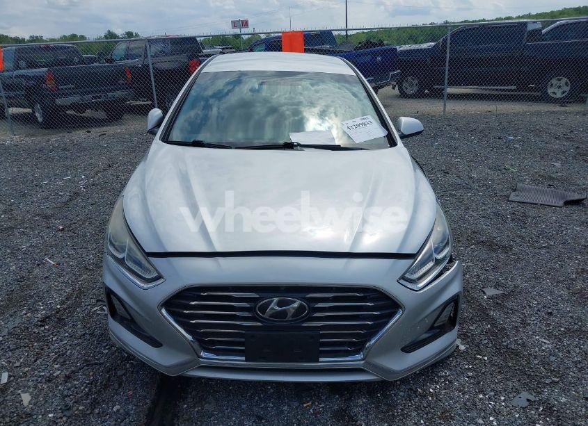 Photo 13 of 2018 Hyundai Sonata SE (VIN 5NPE24AF8JH621811)
