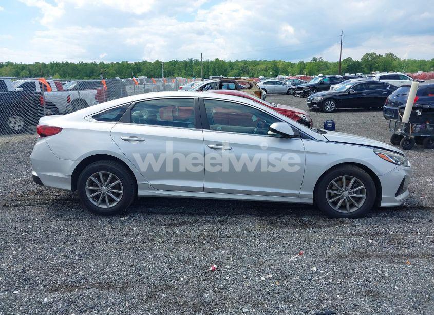 Photo 14 of 2018 Hyundai Sonata SE (VIN 5NPE24AF8JH621811)