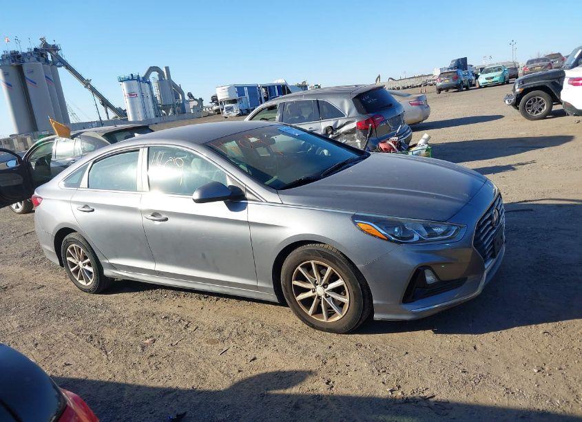 Photo 13 of 2018 Hyundai Sonata SE (VIN 5NPE24AF8JH674010)