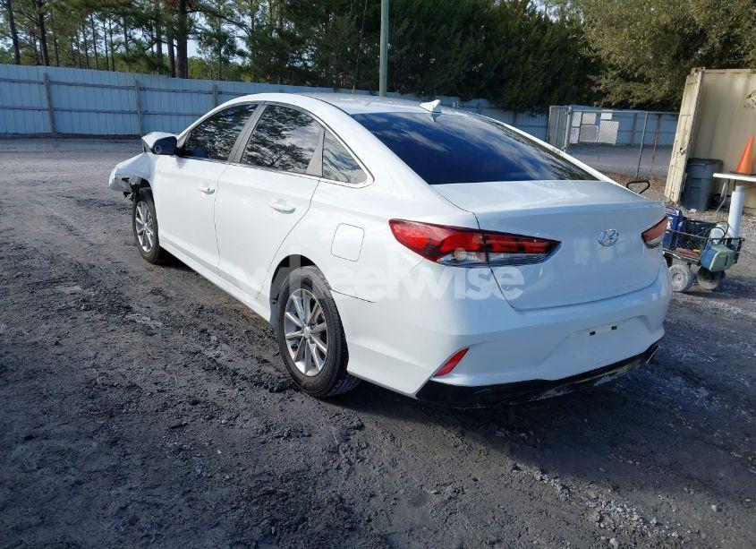 Photo 3 of 2018 Hyundai Sonata SE (VIN 5NPE24AF8JH699246)