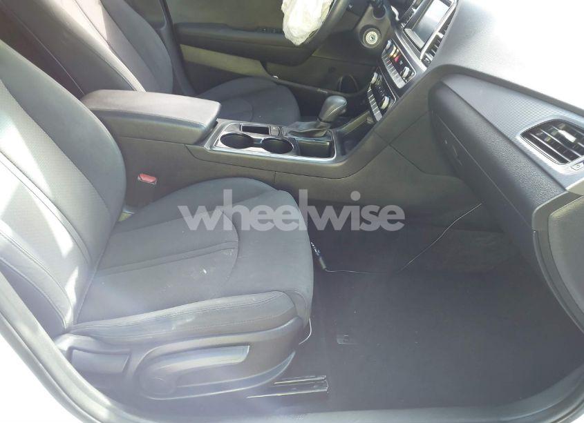 Photo 5 of 2018 Hyundai Sonata SE (VIN 5NPE24AF8JH699246)