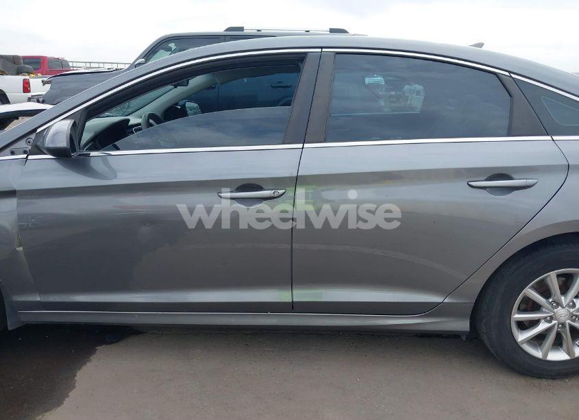Photo 15 of 2018 Hyundai Sonata SE (VIN 5NPE24AF8JH700427)