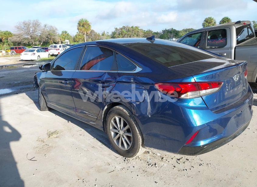 Photo 3 of 2018 Hyundai Sonata SE (VIN 5NPE24AF8JH703585)