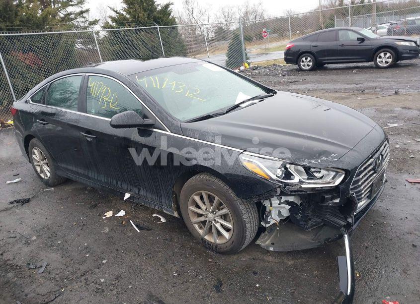 2019 Hyundai Sonata SE (VIN 5NPE24AF8KH735664) main photo