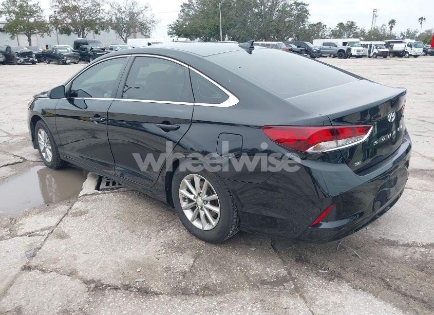 Photo 3 of 2019 Hyundai Sonata SE (VIN 5NPE24AF8KH735907)