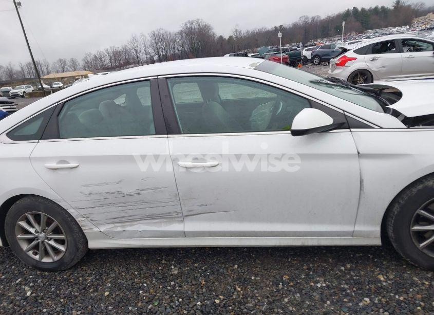 Photo 14 of 2019 Hyundai Sonata SE (VIN 5NPE24AF8KH741173)