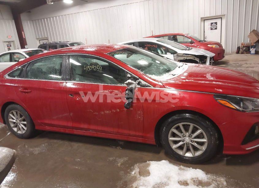 Photo 14 of 2019 Hyundai Sonata SE (VIN 5NPE24AF8KH745000)