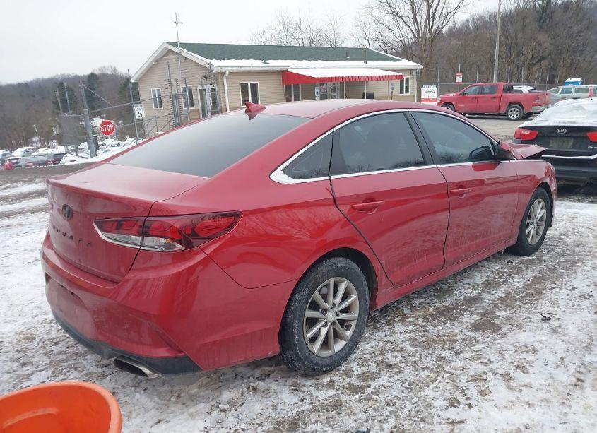 Photo 4 of 2019 Hyundai Sonata SE (VIN 5NPE24AF8KH751590)