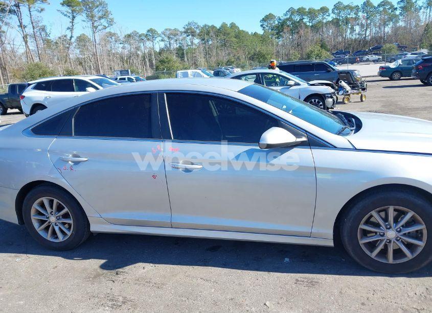 Photo 13 of 2019 Hyundai Sonata SE (VIN 5NPE24AF8KH769507)