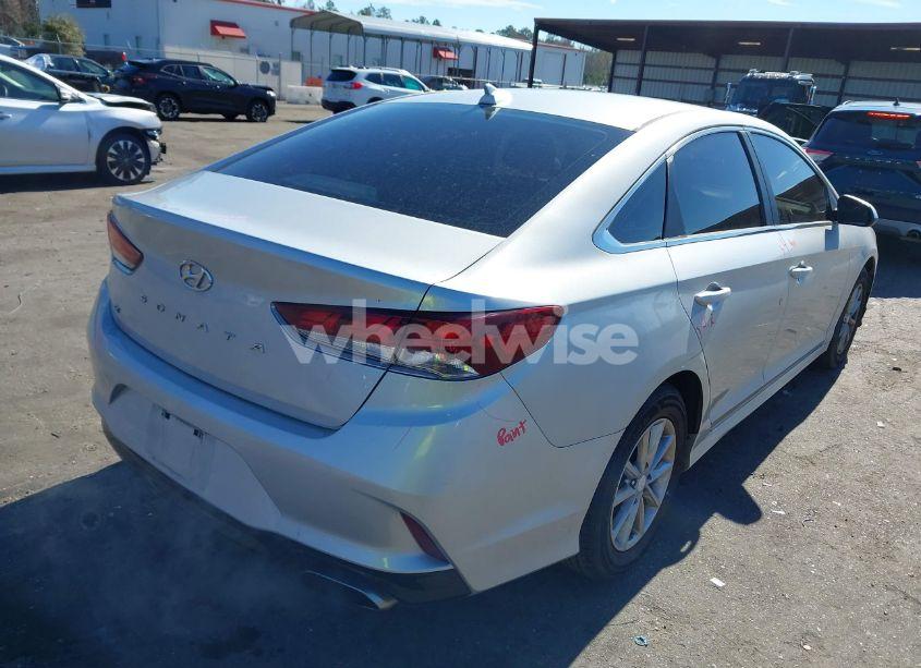 Photo 4 of 2019 Hyundai Sonata SE (VIN 5NPE24AF8KH769507)