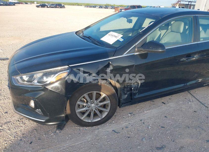 Photo 6 of 2019 Hyundai Sonata SE (VIN 5NPE24AF8KH777929)