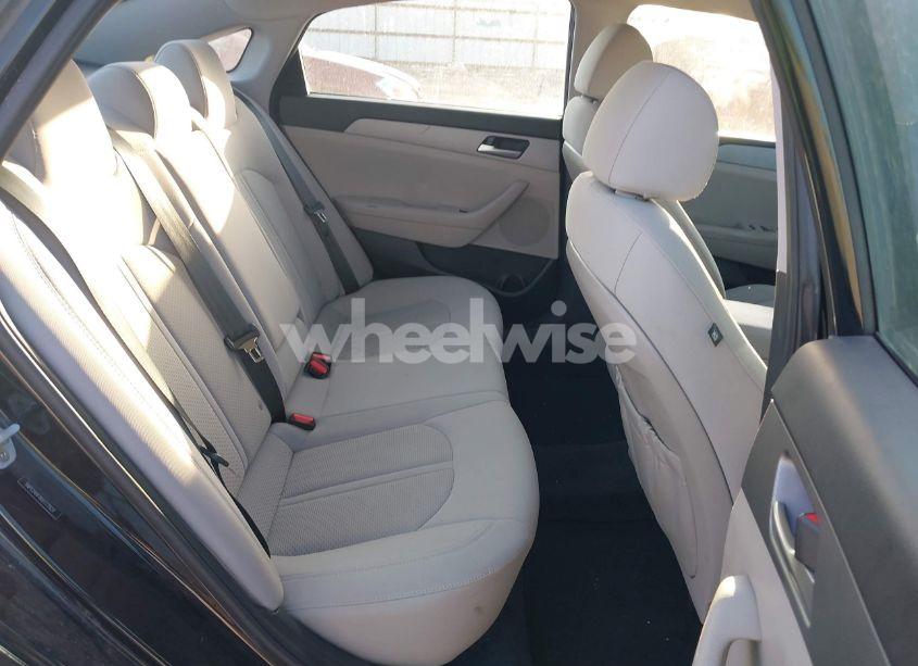 Photo 8 of 2019 Hyundai Sonata SE (VIN 5NPE24AF8KH777929)