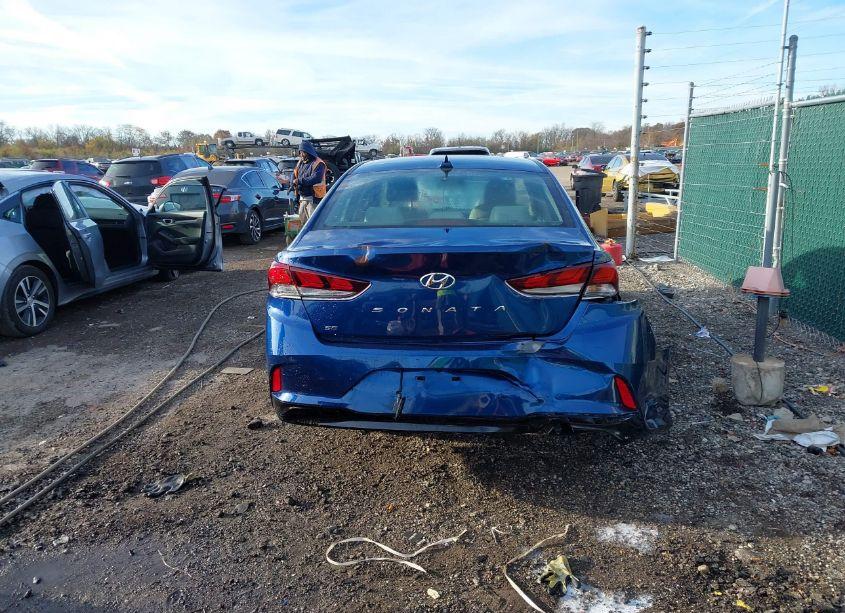 Photo 16 of 2019 Hyundai Sonata SE (VIN 5NPE24AF8KH779731)