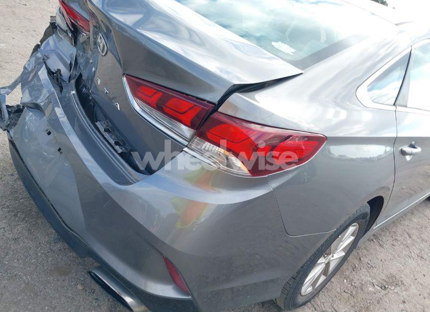 Photo 18 of 2019 Hyundai Sonata SE (VIN 5NPE24AF8KH800304)