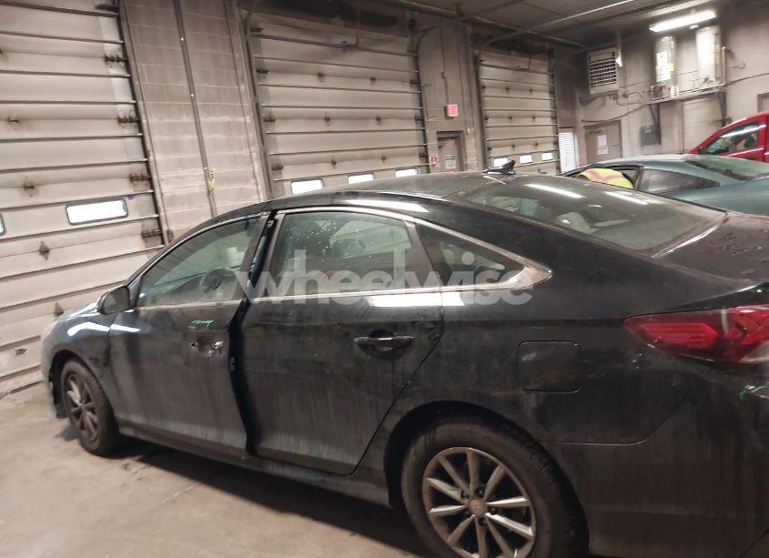 Photo 14 of 2019 Hyundai Sonata SE (VIN 5NPE24AF8KH808001)