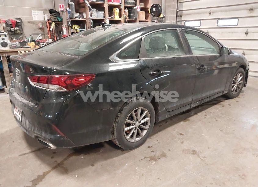 Photo 4 of 2019 Hyundai Sonata SE (VIN 5NPE24AF8KH808001)