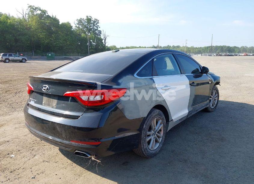 Photo 4 of 2015 Hyundai Sonata SE (VIN 5NPE24AF9FH001606)