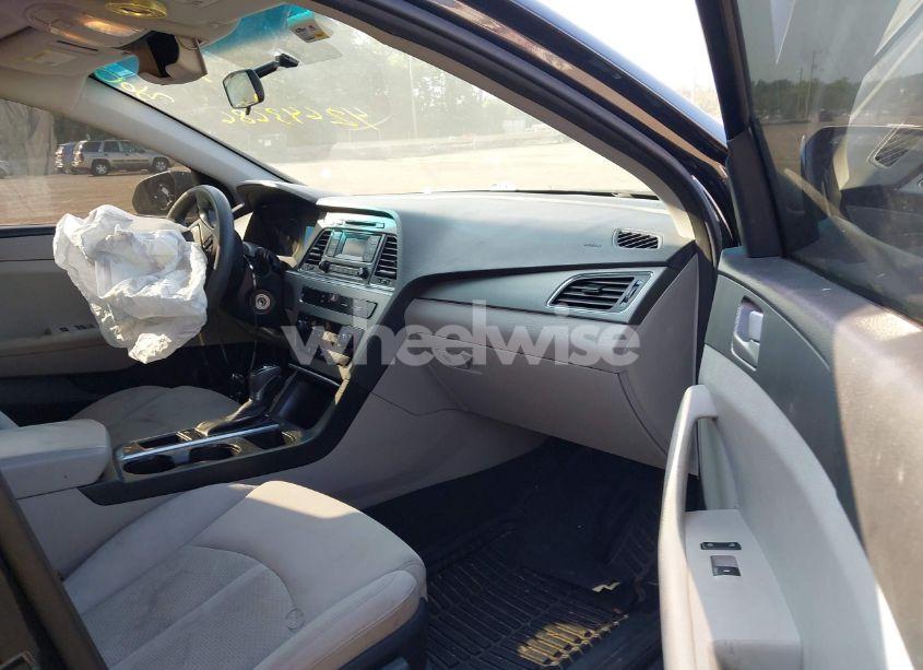 Photo 5 of 2015 Hyundai Sonata SE (VIN 5NPE24AF9FH001606)