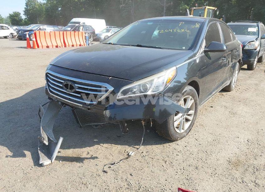 Photo 6 of 2015 Hyundai Sonata SE (VIN 5NPE24AF9FH001606)