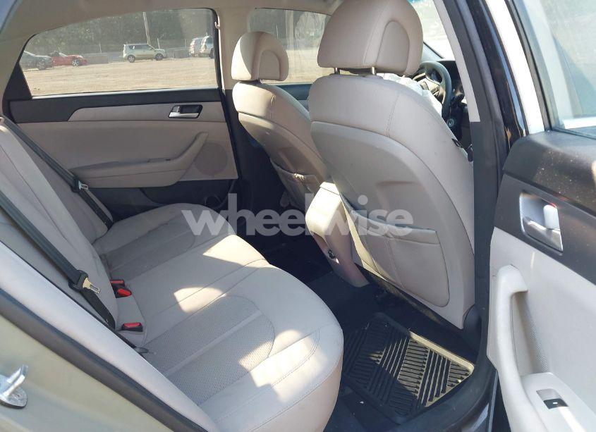 Photo 8 of 2015 Hyundai Sonata SE (VIN 5NPE24AF9FH001606)