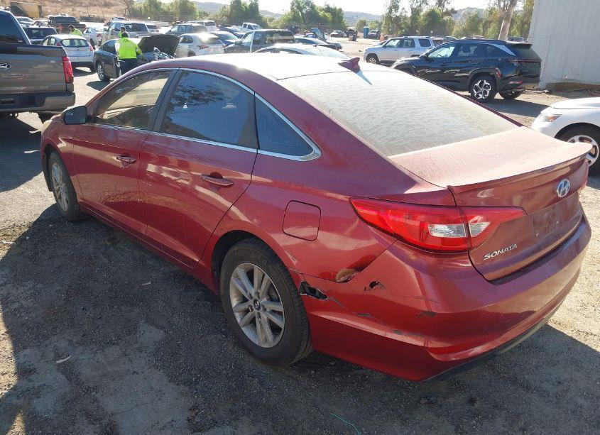 Photo 3 of 2015 Hyundai Sonata SE (VIN 5NPE24AF9FH007423)