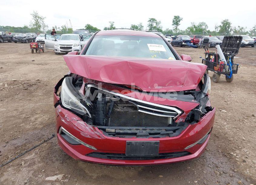 Photo 6 of 2015 Hyundai Sonata SE (VIN 5NPE24AF9FH010533)