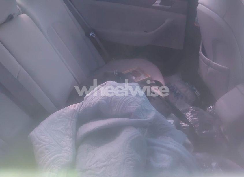 Photo 8 of 2015 Hyundai Sonata SE (VIN 5NPE24AF9FH012668)