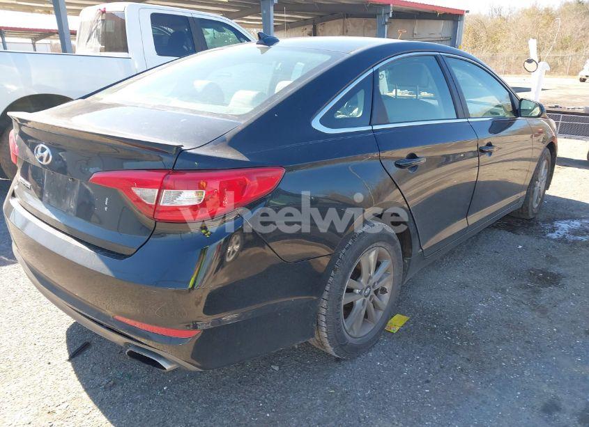 Photo 4 of 2015 Hyundai Sonata SE (VIN 5NPE24AF9FH039515)
