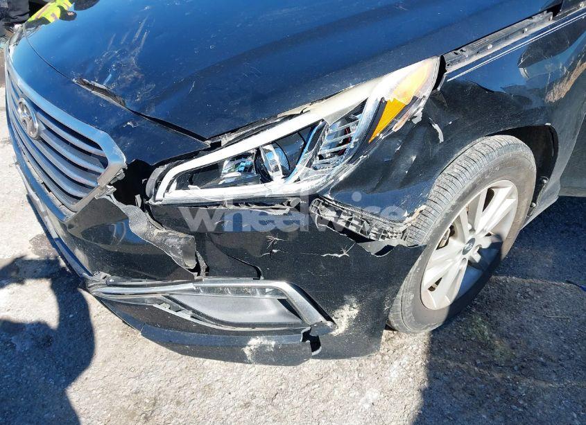 Photo 6 of 2015 Hyundai Sonata SE (VIN 5NPE24AF9FH039515)