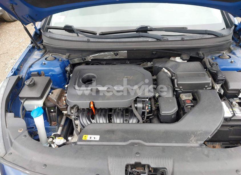 Photo 10 of 2015 Hyundai Sonata SE (VIN 5NPE24AF9FH043127)
