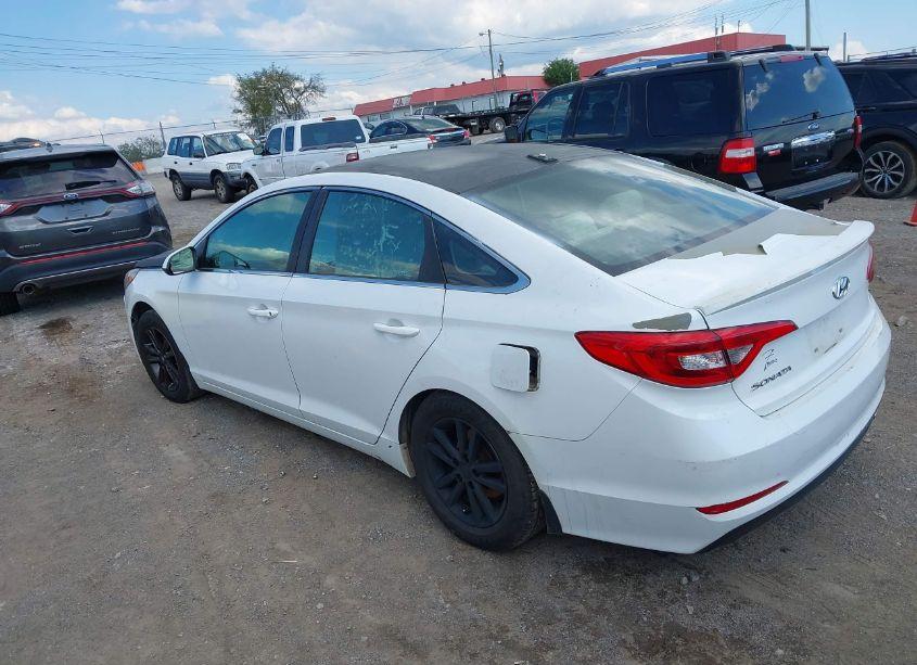 Photo 3 of 2015 Hyundai Sonata SE (VIN 5NPE24AF9FH059019)