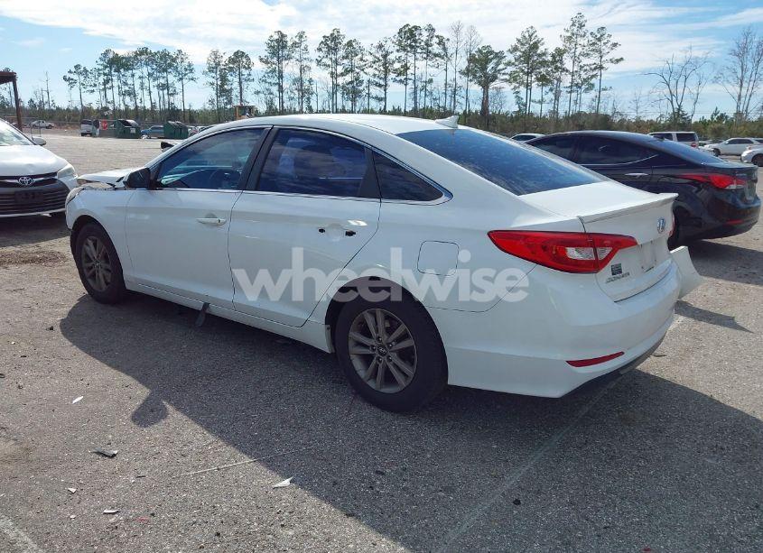 Photo 3 of 2015 Hyundai Sonata SE (VIN 5NPE24AF9FH105271)