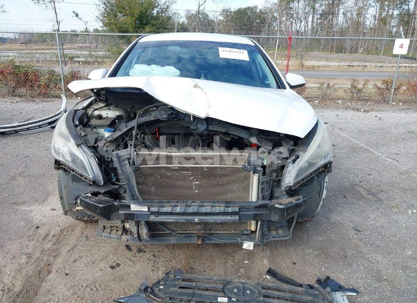 Photo 6 of 2015 Hyundai Sonata SE (VIN 5NPE24AF9FH105271)