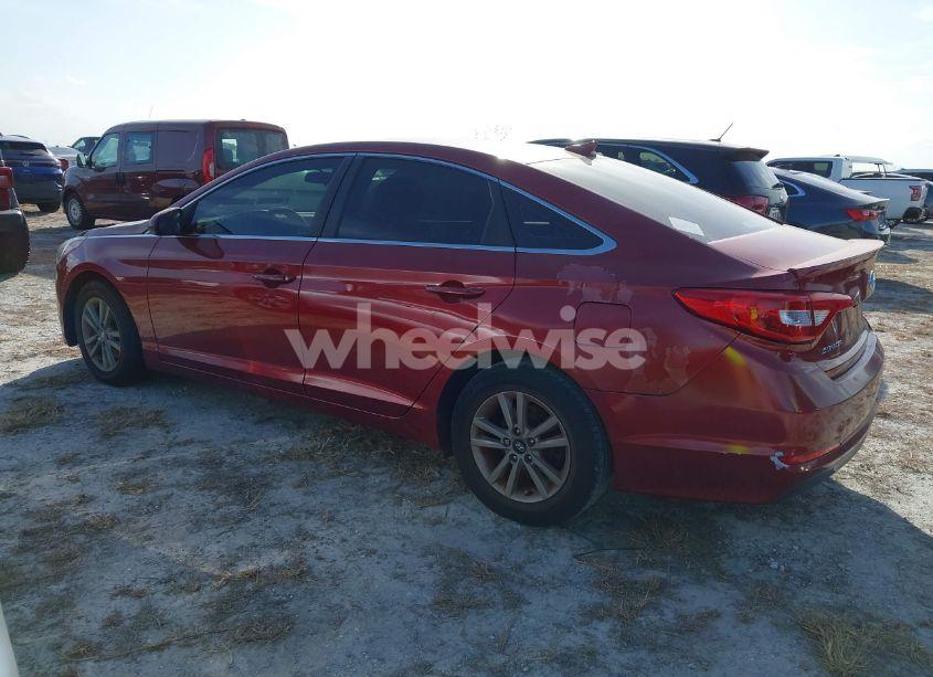 Photo 3 of 2015 Hyundai Sonata SE (VIN 5NPE24AF9FH122152)