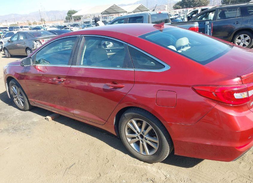 Photo 6 of 2015 Hyundai Sonata SE (VIN 5NPE24AF9FH139081)