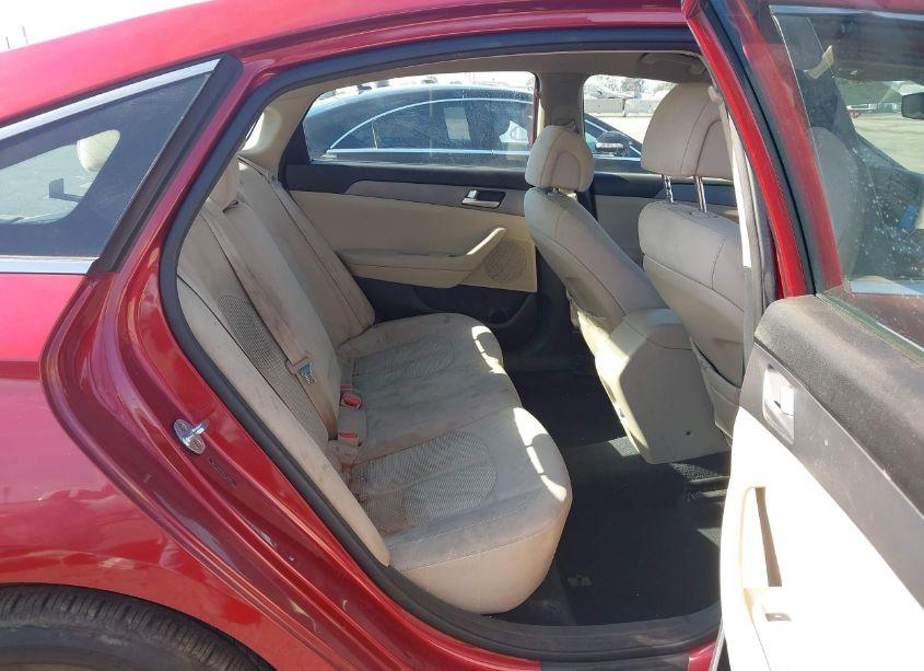 Photo 8 of 2015 Hyundai Sonata SE (VIN 5NPE24AF9FH139081)