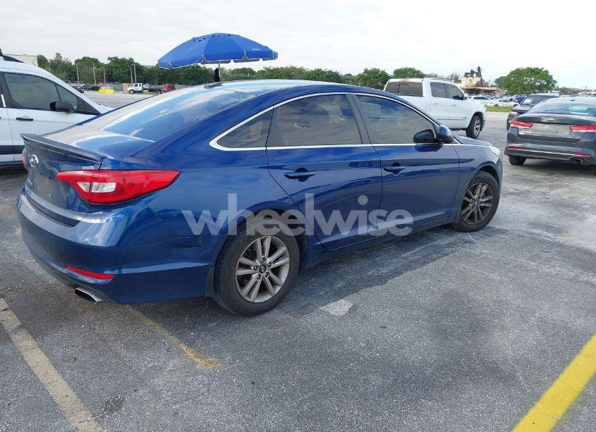 Photo 4 of 2015 Hyundai Sonata SE (VIN 5NPE24AF9FH146757)