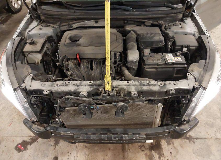 Photo 10 of 2015 Hyundai Sonata SE (VIN 5NPE24AF9FH160061)