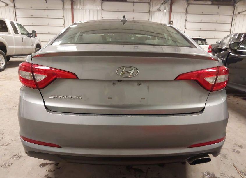 Photo 17 of 2015 Hyundai Sonata SE (VIN 5NPE24AF9FH160061)