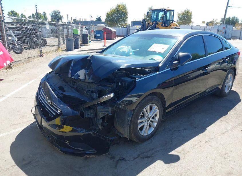 Photo 6 of 2015 Hyundai Sonata SE (VIN 5NPE24AF9FH173151)