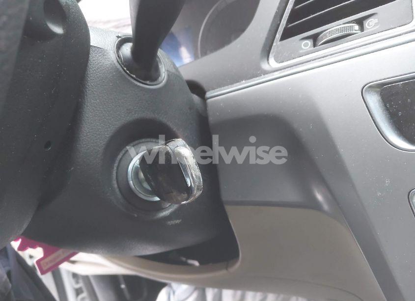 Photo 11 of 2015 Hyundai Sonata SE (VIN 5NPE24AF9FH174655)
