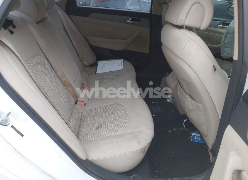 Photo 8 of 2015 Hyundai Sonata SE (VIN 5NPE24AF9FH174655)