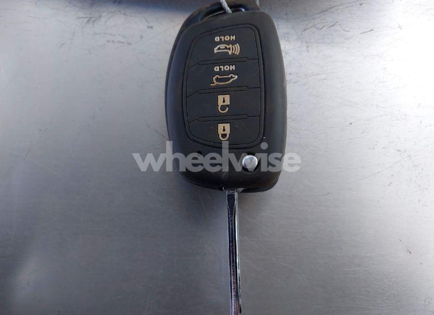 Photo 11 of 2015 Hyundai Sonata SE (VIN 5NPE24AF9FH184084)