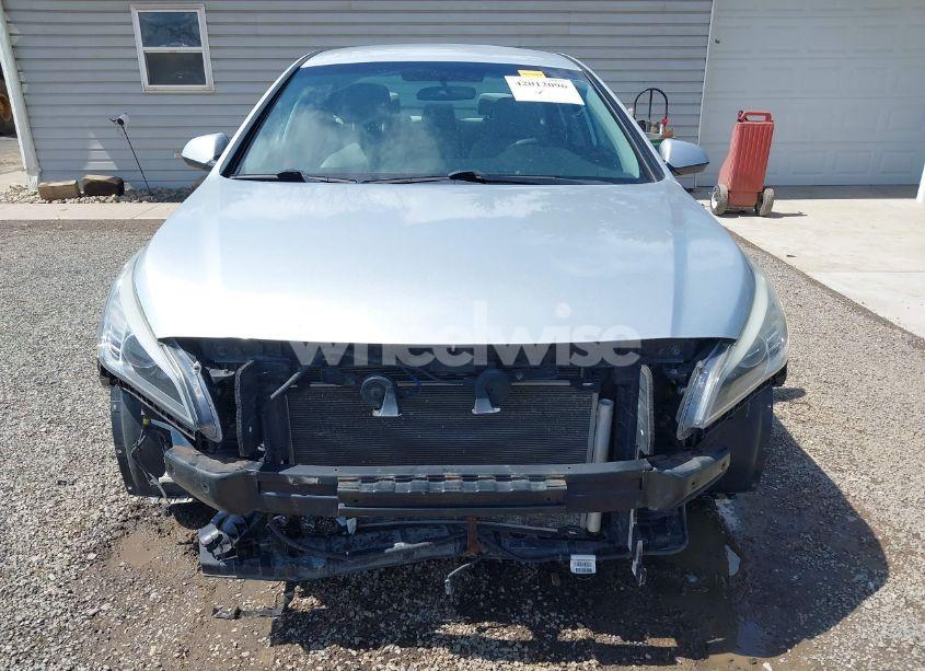 Photo 13 of 2015 Hyundai Sonata SE (VIN 5NPE24AF9FH184084)